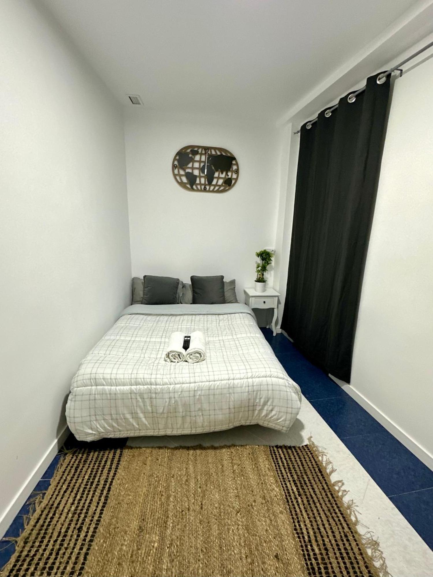 Rooms Mediavilla Madrid Exterior foto
